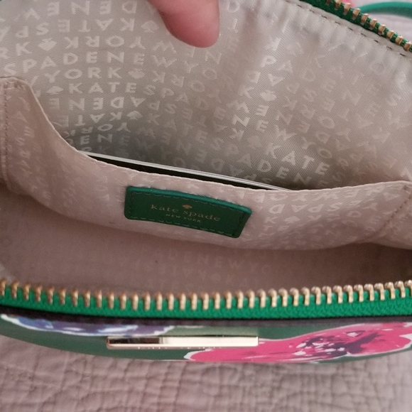 Kate Spade - Picture 5 of 6